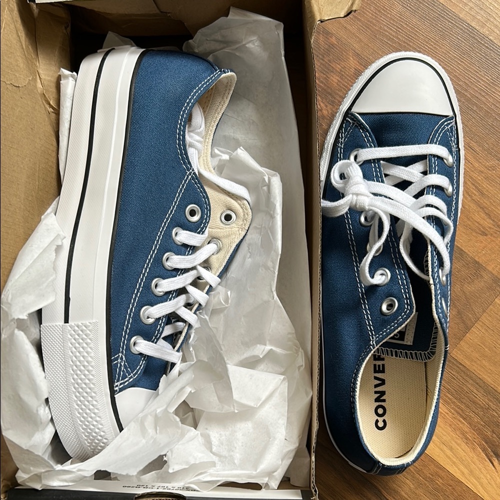 Converse Women’s Sneakers
